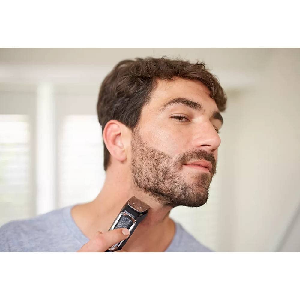 PHILIPS MG3750/33 MULTI GROOMER SET Grooming Kit 60 min Runtime 10 Length Settings_Black