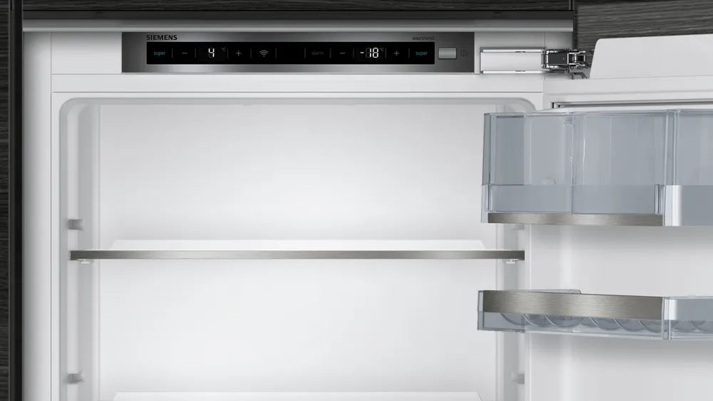 Siemens iQ500 built-in fridge-freezer with freezer at bottom 177.2 x 55.8 cm KI87SAF31I