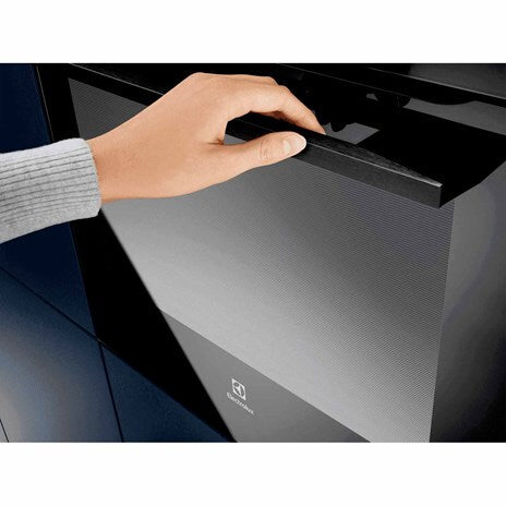 Electrolux KOHLH00KA 60Cm Ultimate Taste 300 Built In Single Oven with 68L Capacity