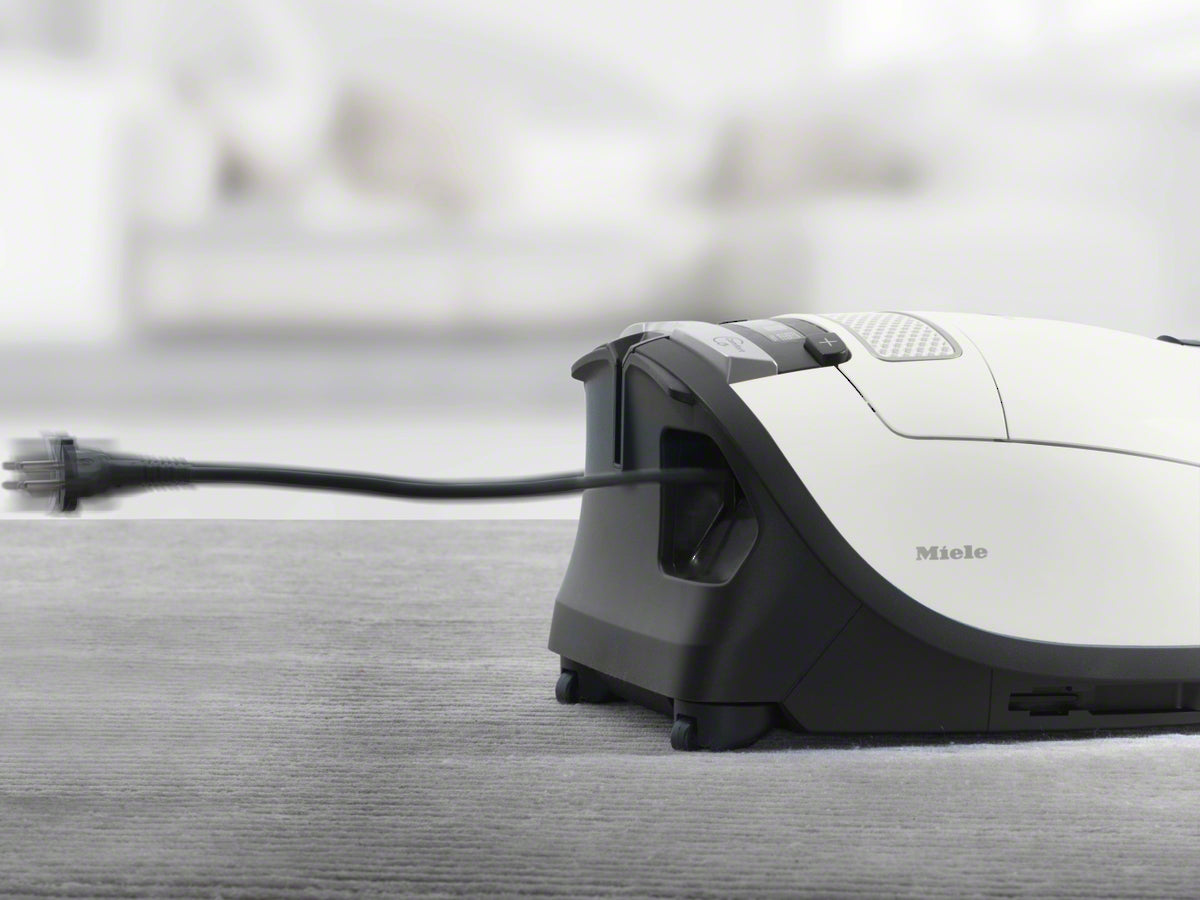 Miele Vacuum Cleaner Complete C3 Allergy 2000W