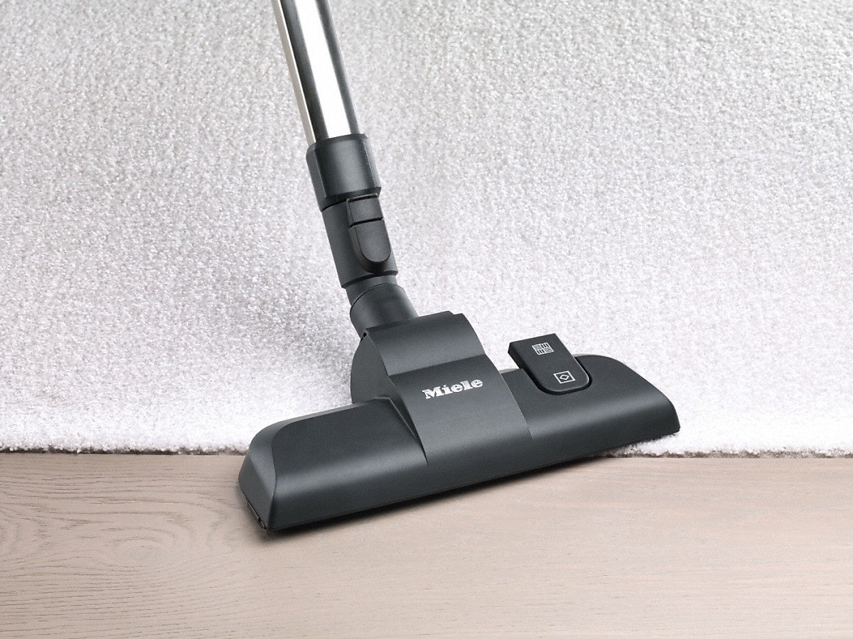 Miele Vacuum Cleaner Complete C3 Allergy 2000W