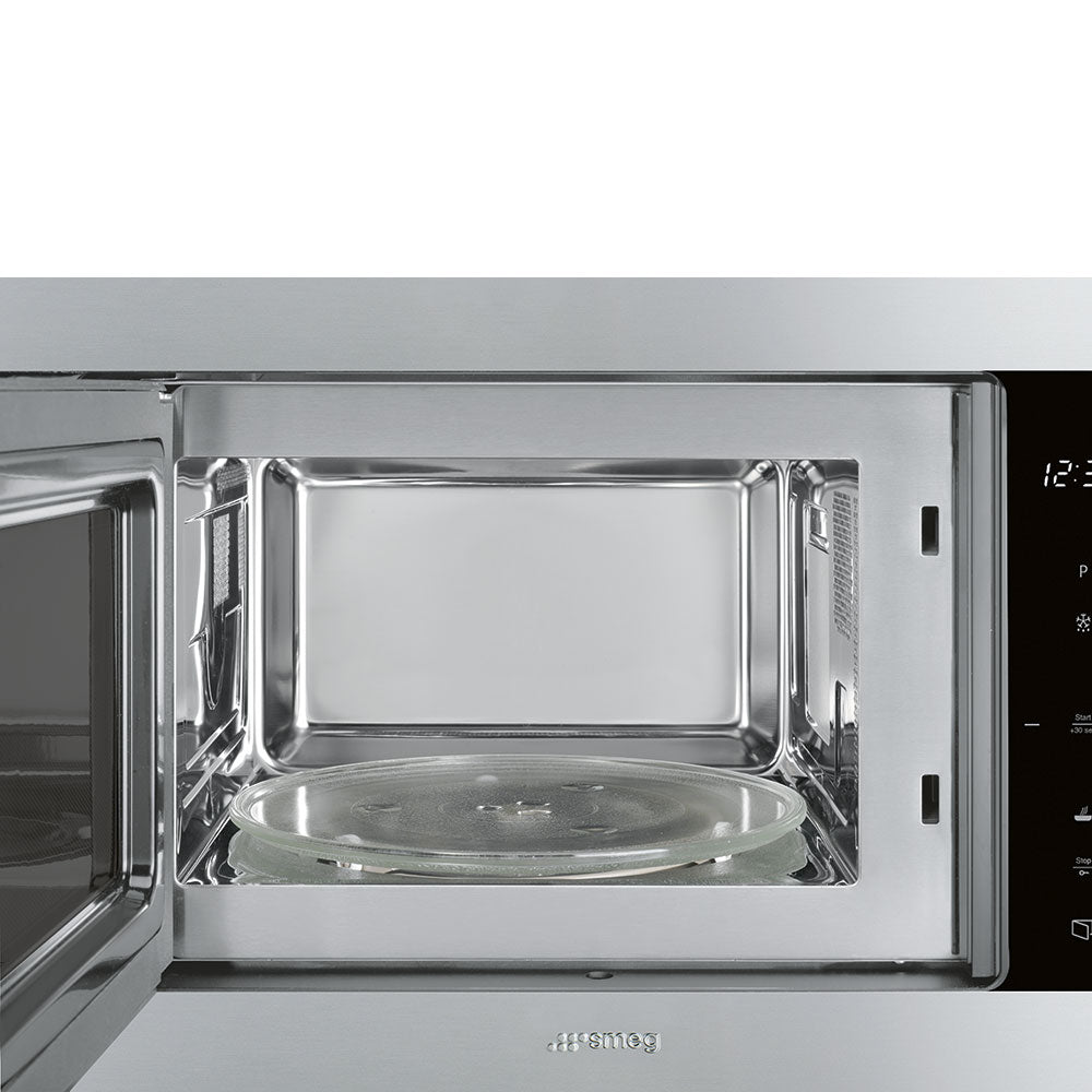 Smeg FM1325X Oven: Sleek Stainless Steel Design with Advanced Cooking Capabilities