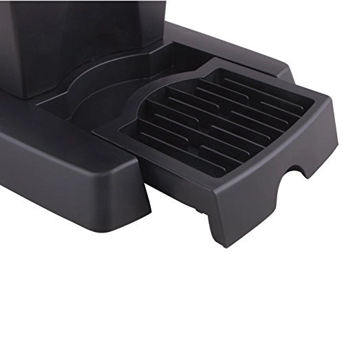 Removable drip tray with grille at the base of the Morphy Richards New Europa coffee maker