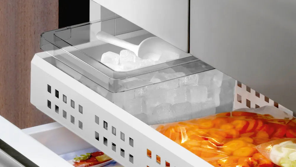 Siemens iQ700 Built-in bottom freezer 212.5 x 90.8 cm CI36BP01