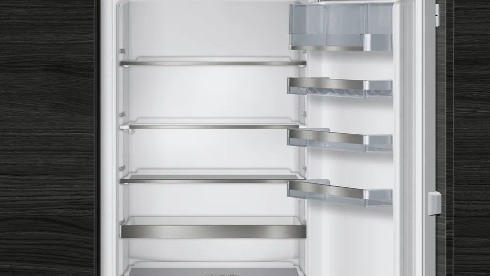 Siemens iQ500 built-in fridge-freezer with freezer at bottom 177.2 x 55.8 cm KI86NAF30I