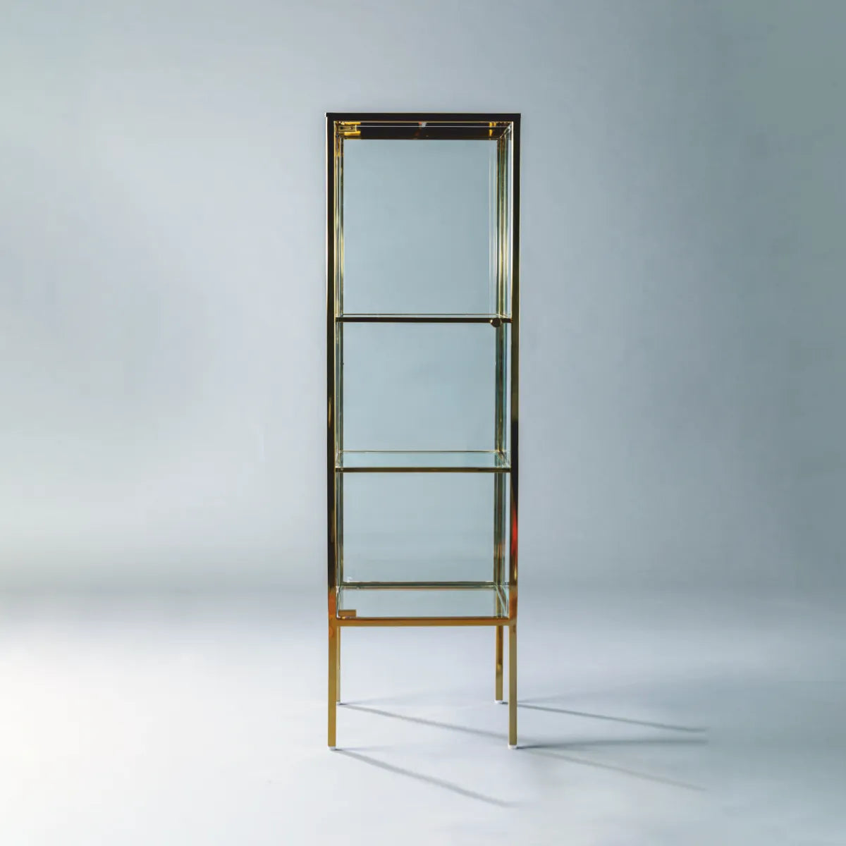 Sternhagen MEDICINE CABINET: Sleek and Versatile for Modern Living