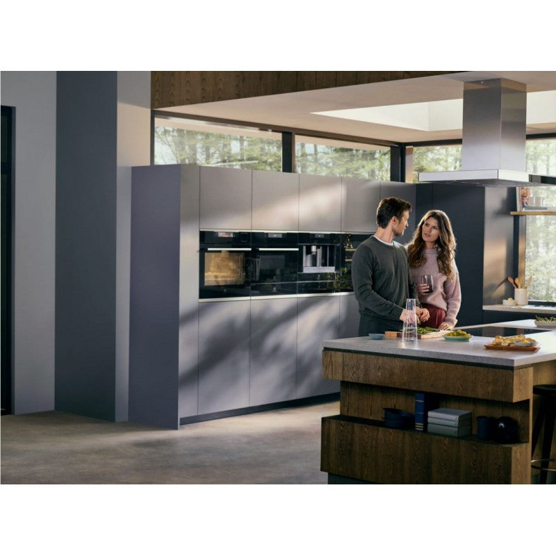Electrolux KOAAS31X 60Cm Ultimate Taste 900 Built In Single Oven with 72L Capacity