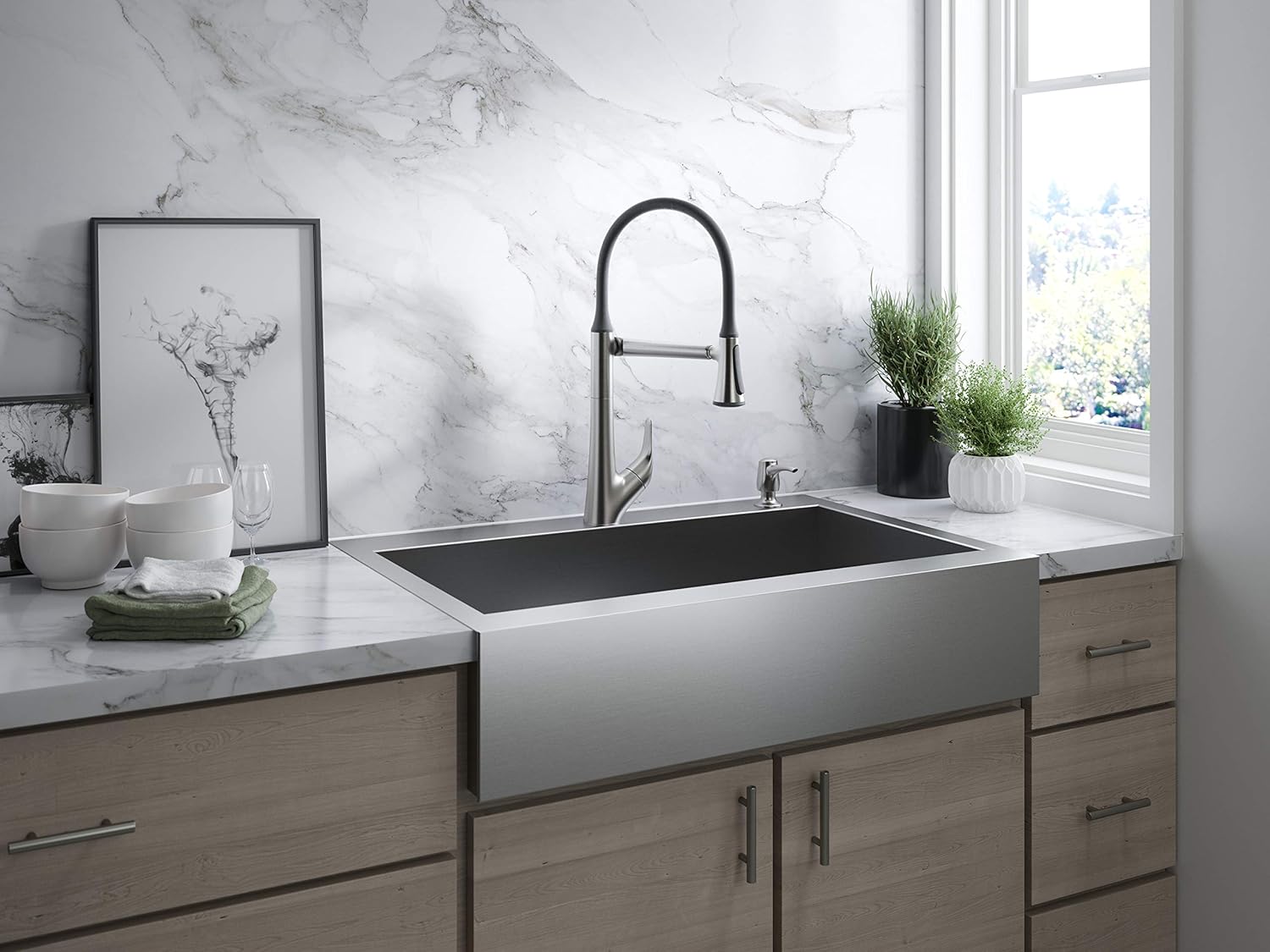 Kohler Arise Articulating Flexible Pull Down Vibrant Stainless Kitchen Faucet with Dock Netik Technology and Sweep Spray (Silver)