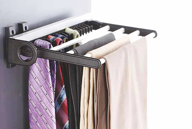 INOX ALUMINUM TIE & 4 TROUSER RACK