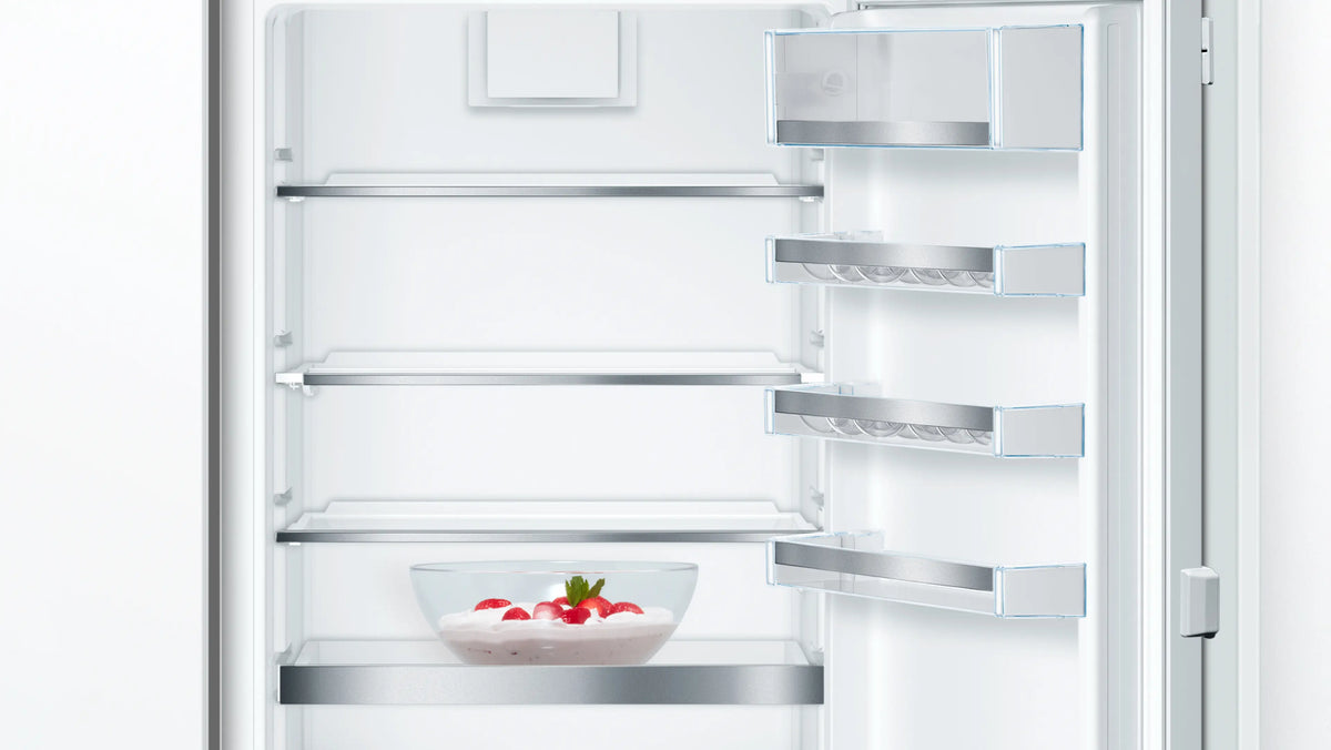Bosch KIN86AF31I storage detail