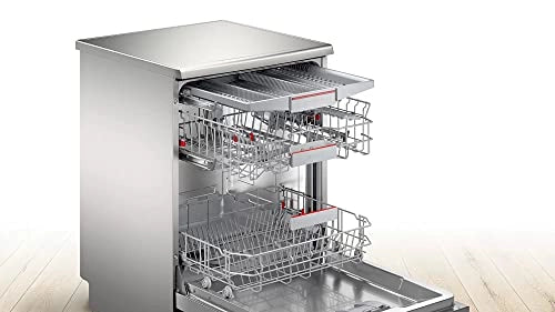 Bosch SMS6HVI01I dishwasher lifestyle view
