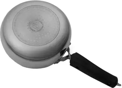 Butterfly Pearl Plus 2 L Induction Bottom Pressure Cooker  (Aluminium)