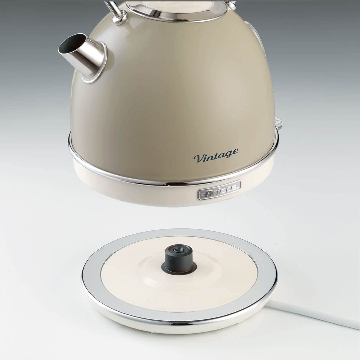 Ariete 2877 - Design Electric Kettle, 2000W, 1,7 L, Stainless Steel, Visible Water Level, Pastel Beige