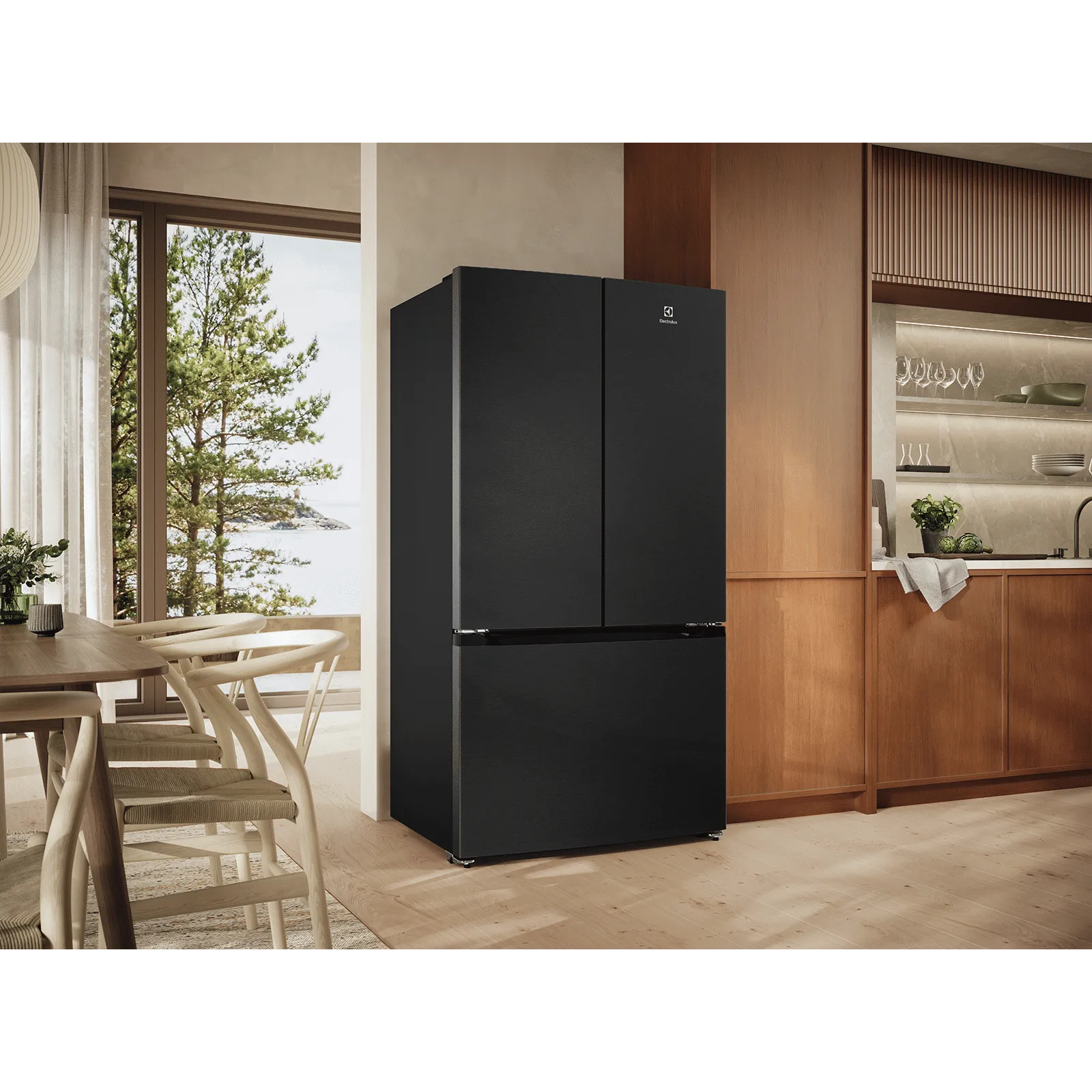 Electrolux EHE5600D-B 600 Series 565L Refrigerator: Touch Control & Sleek Design