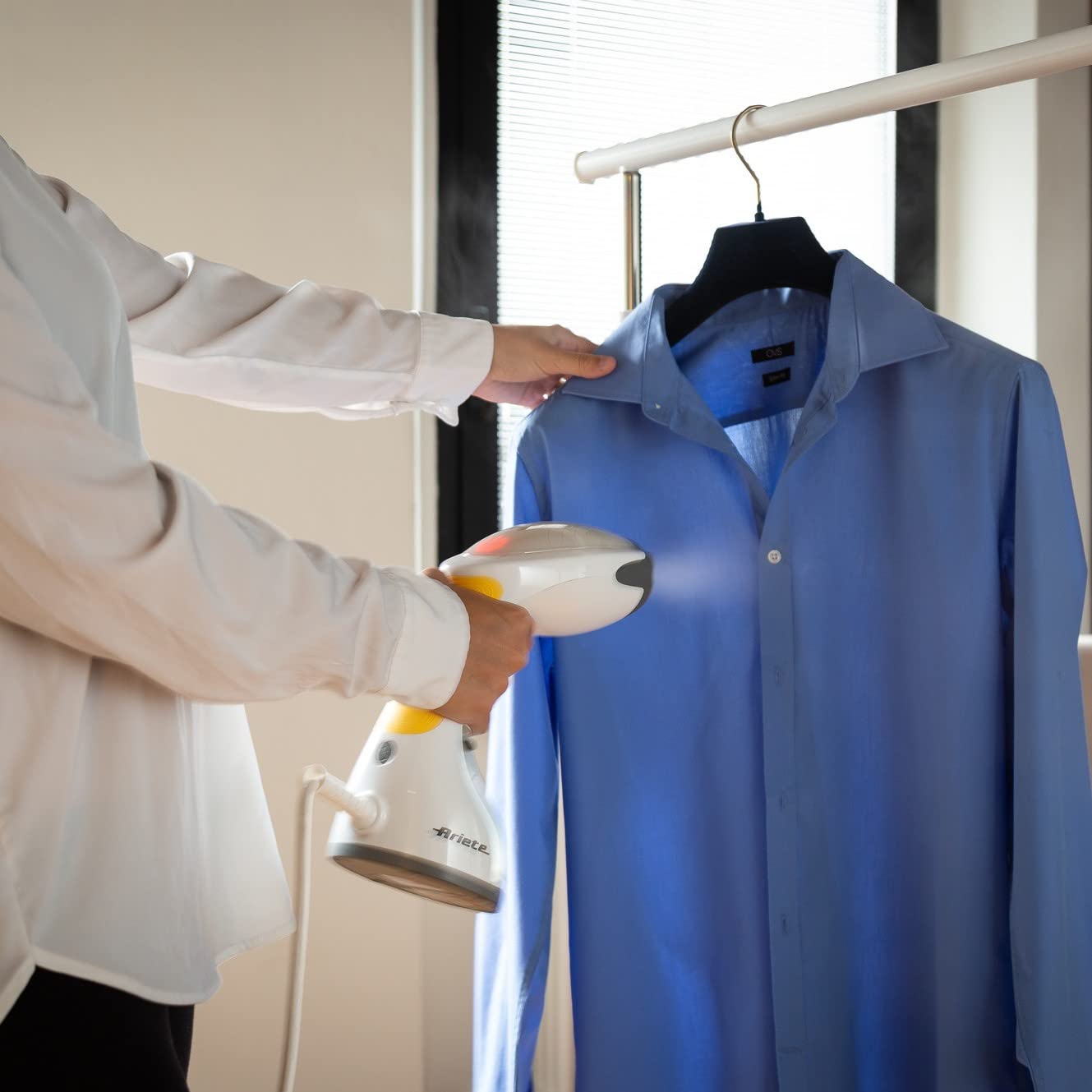 Ariete 4167 Vertical Garment Steamer, 1200 W, Stainless Steel Plate, Steam 20g/min, Capacity 260 ml,