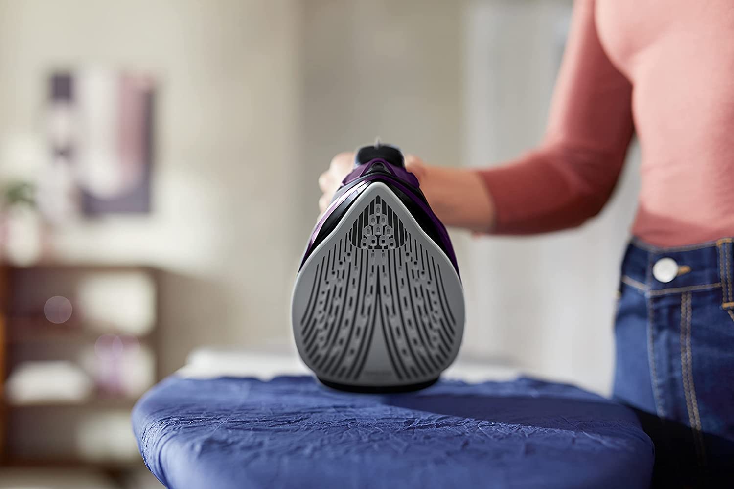 Philips Steam Iron with SteamGlide Plus Soleplate (Black) 2400 Watt - DST5030/80