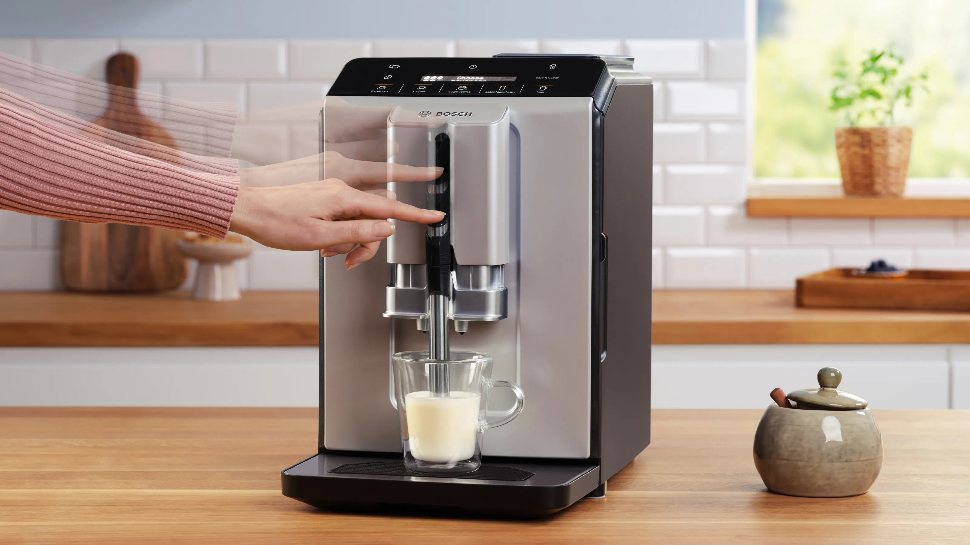 Bosch TIE20301IN Series 2 Fully automatic coffee machine VeroCafe Silk Silver, Removable water tank