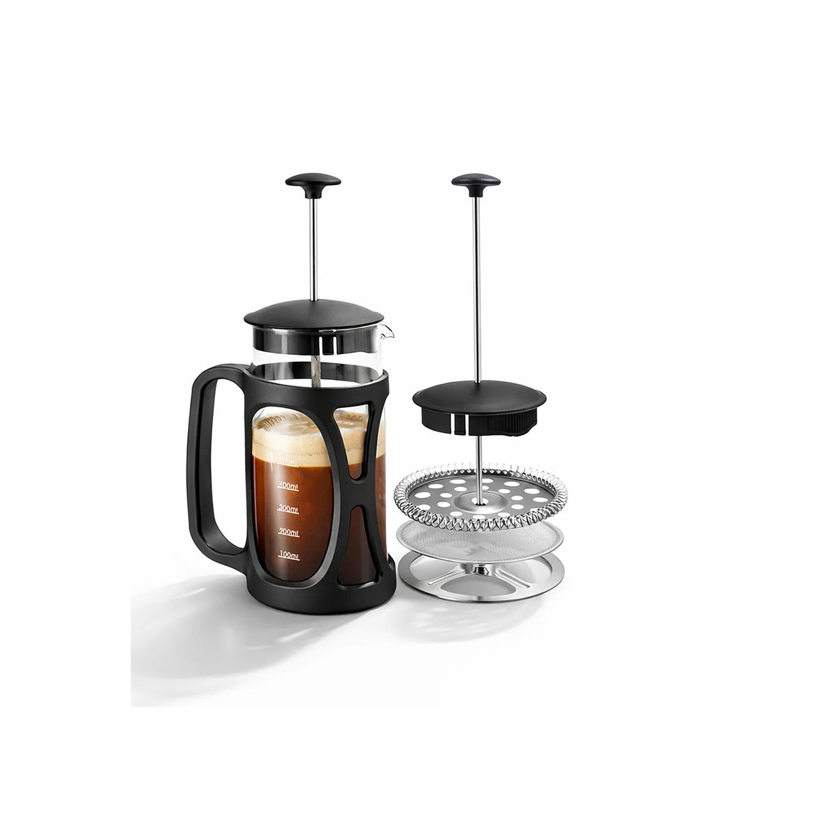 Wonderchef French Press 600 ml black coffee and tea maker with brewed coffee in the jug beside the plunger and filter parts